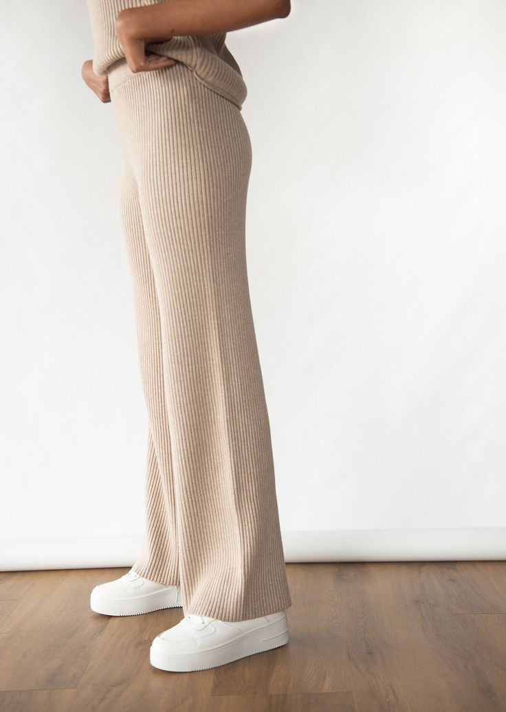 Ribbed Straight Flare Trouser